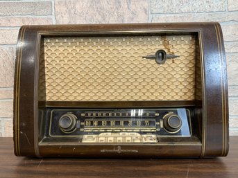 Vintage Radio - Untested