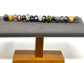 Group Of Pandora Style Beads (B38)