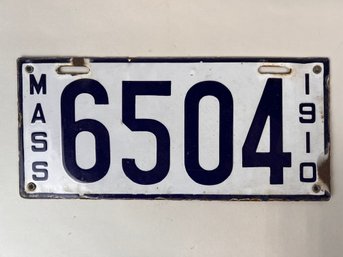 1910 Massachusetts Porcelain License Plate