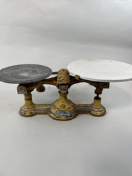 Vintage Cast Iron Balance Scale