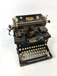 Antique Royal Typewriter