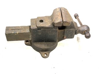 Large Antique Iron Vise