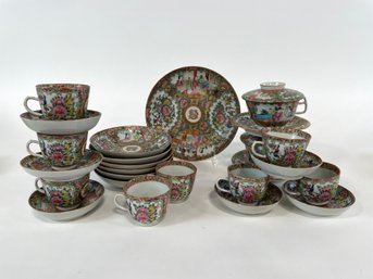 Rose Medallion China Lot (B)