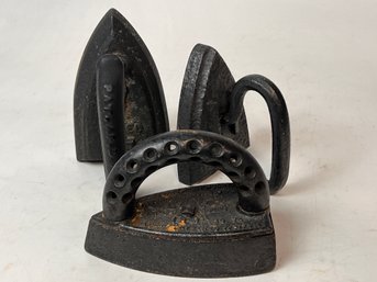 Antique Sad Iron Lot (J18)