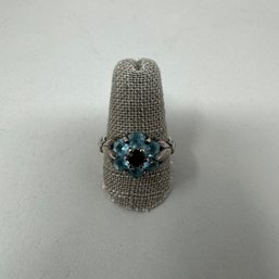Sterling Flower With Stones Ring  5.14g