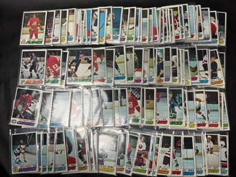 Huge 1977 Topps Hockey Card Lot (21)