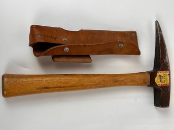 Norlund Axe With Sheath