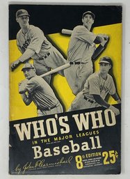 1940 Who's Who In The Major Leagues 8th Edition W/ Joe DiMaggio On Cover