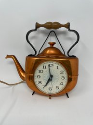 Vintage Mid Century Kitsch Tea Kettle Clock