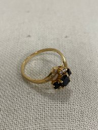 18k Yellow Gold Blue Sapphire & Diamond Ring