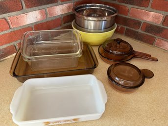 Lot Of Vintage Kitchenwares Including Pyrex