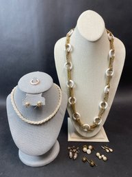 Costume Jewelry Lot (J9)