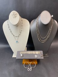 Costume Jewelry Lot (J18)