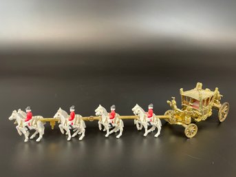 Vintage Princess Horse Drawn Buggy Model