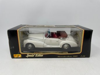 1/18 Scale Mercedes Benz 300s Die Cast