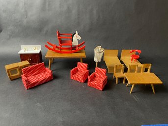 Doll House Furniture Miniatures