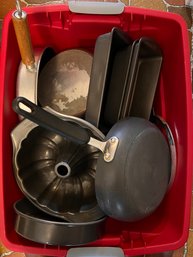 Large Lot Of Various Size Kitchen Pans - Used