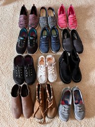 Large Lot Of Womens Shoes Size 6-7