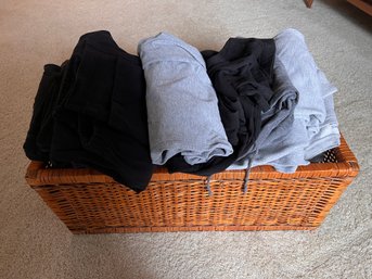 Large Lot Of Womens Work Out Pants/bottoms Size M-xl