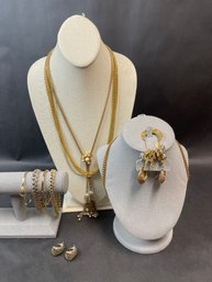 Costume Jewelry Lot (C)