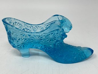 Fenton Daisy And Button Blue Glass Shoe