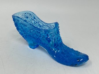 Fenton Daisy And Button Blue Glass Slipper Shoe