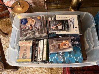 Tote Of Cassettes, CD's