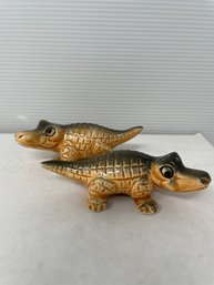 Vintage Alligator Salt & Pepper Shakers S16