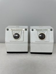 Vintage Washer Dryer Salt & Pepper Shakers S24