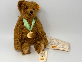 Danbury Mint 2007 Bear Of The Year By Steiff (Q)