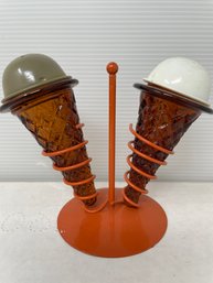 Vintage Ice Cream Salt And Pepper Shaker Set (J40)