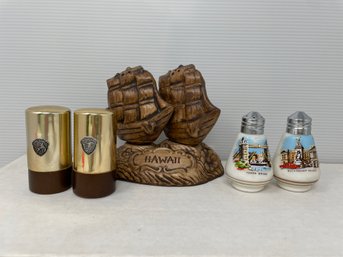 Group Of Vintage Souvenir Style Salt And Pepper Shakers (J60)