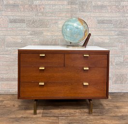 Mid Century Modern Credenza By Robert John Co. For Knoll