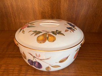 Royal Worcester Evesham Gold Round Covered Casserole