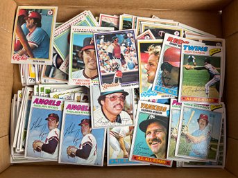 Estate Fresh Tray Lot Of Baseball Cards 1977-78 (2)
