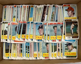 Collection Of 1974 Topps Baseball Cards (16)