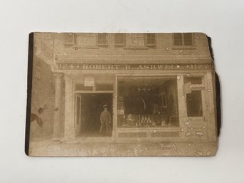 Antique Store Photograph - Occupational Photo - Advertising