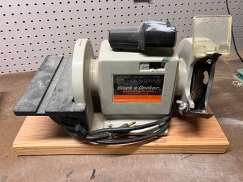 Black And Decker Finishing Machine