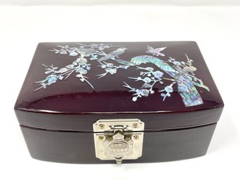 Lacquered Jewelry Box With Mother Of Pearl Inlay And Turtle Closure