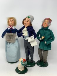 Group Of Buyers Choice Carolers