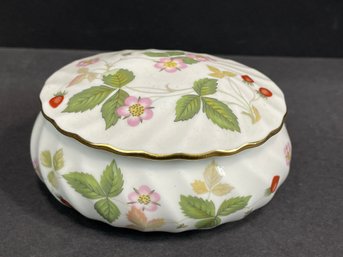 Vintage Wedgwood Wild Strawberry Porcelain Box