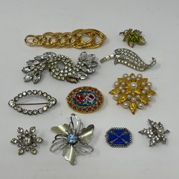 Vintage Brooch Pin Lot Some Signed Napier & More Rhinestones!