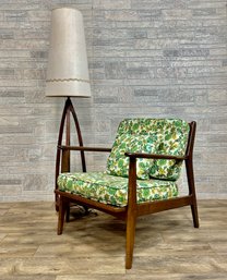 Mid-Century Modern Walnut Sculpted Lounge Chair By Viko Baumritter - Original Upholstery !
