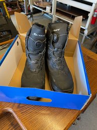 Korkers Boots Mens Size 14