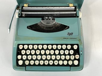 Vintage Smith - Corona Corsair Typewriter - Untested