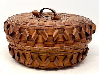 Antique 19th Century Native American Indian Splint Basket With Cover