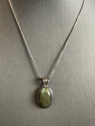 Sterling Necklace With Labradorite Pendant