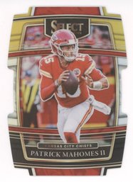 2021 Select Patrick Mahomes Concourse Red Yellow Black Prizm Die Cut
