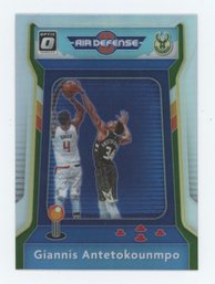 2020 Optic Air Defense Giannis Antetokounmpo Silver Holo Prizm Insert