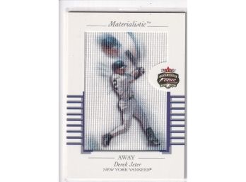 2002 Fleer Focus Derek Jeter Materialistic Insert